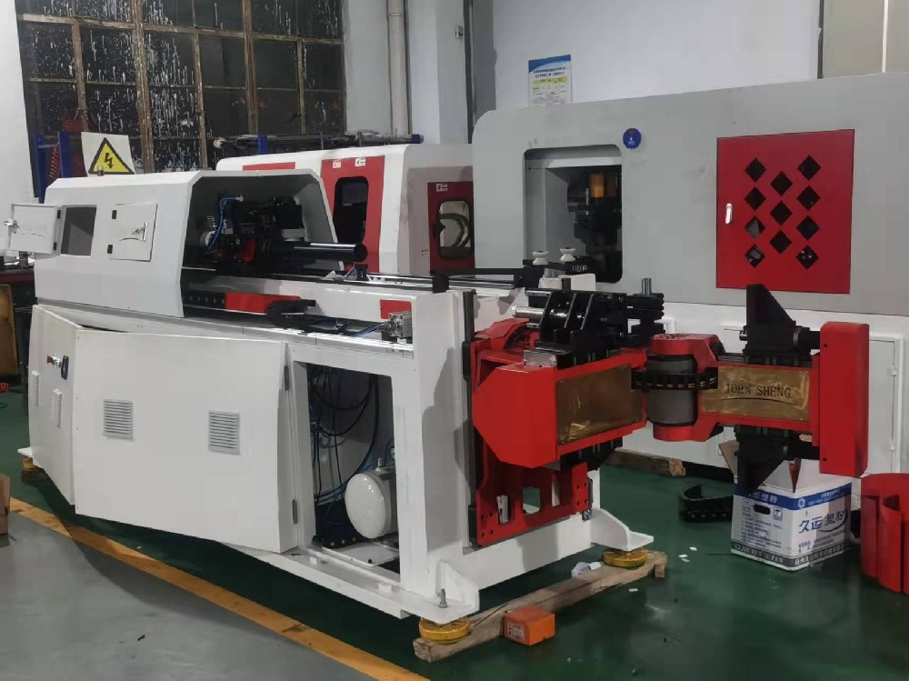 SB65RE一CNC旋转机头弯管机